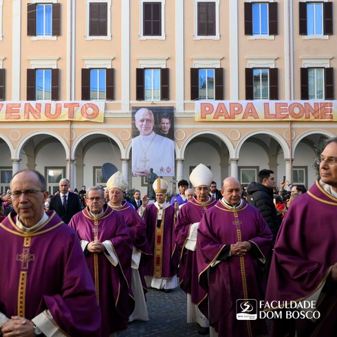 Papa Leão XIV encontra comunidade Salesiana em Roma